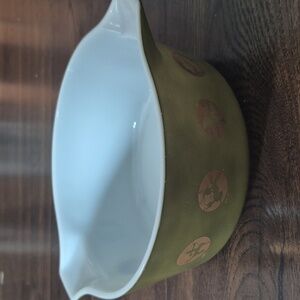 Rare astrological Pyrex vintage 1960s green mixing bowl zodiac signs in gold